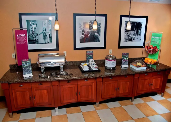 Hotel Hampton Evanston