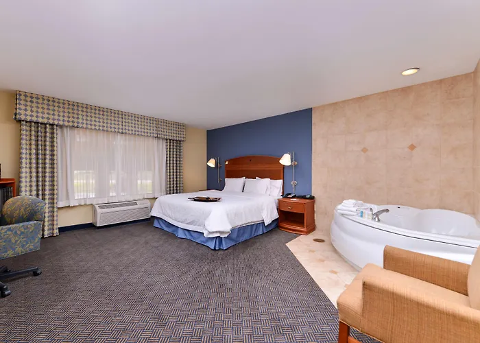 Hampton 3*