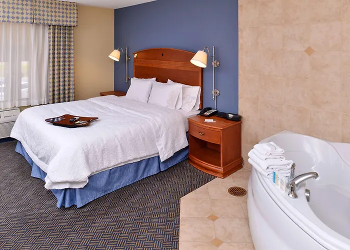 Hampton 3*